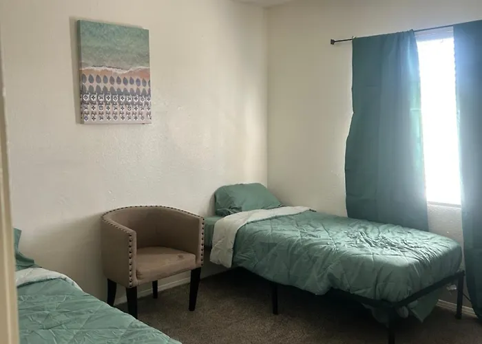 Cozy For Individuals Hostel *